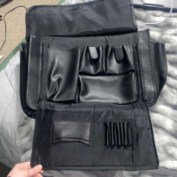 NWOT Soft black leather Shoulder Computer Briefcase Work / School Bag - Picture 4 of 16